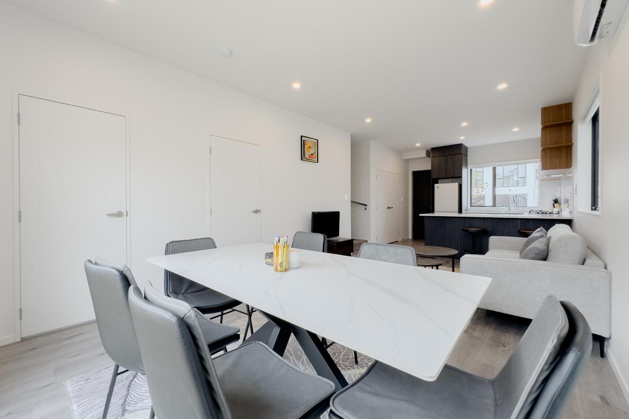 Modern 3-Bds Townhouse In South Aucklandヴィラ エクステリア 写真